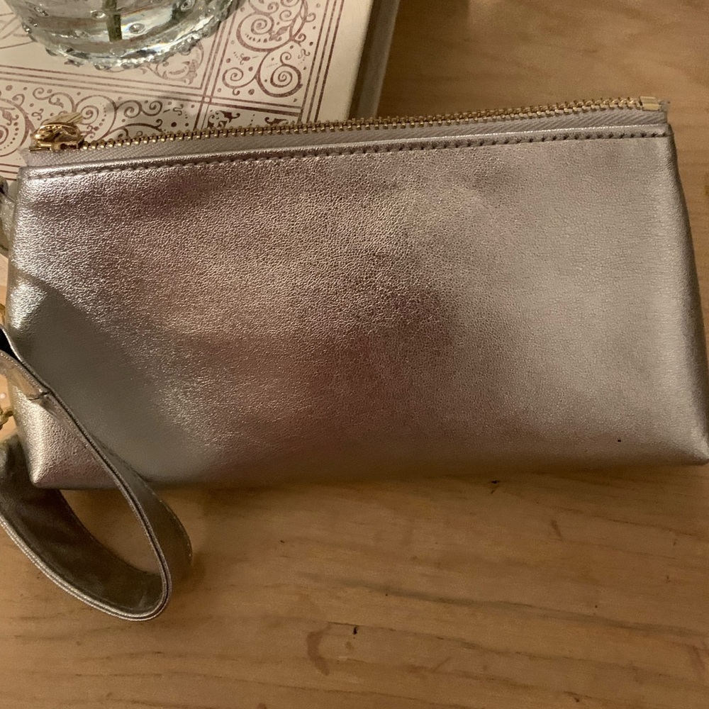 Keeper Wristlet Removable Handle With Key Chain - image 4